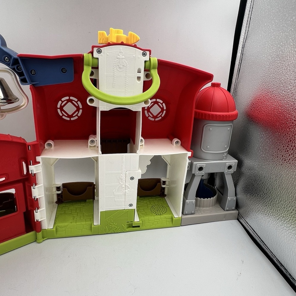 Fisher-Price Little People Caring for Animals Farm Playset 6 Figures Works - Picture 15 of 16